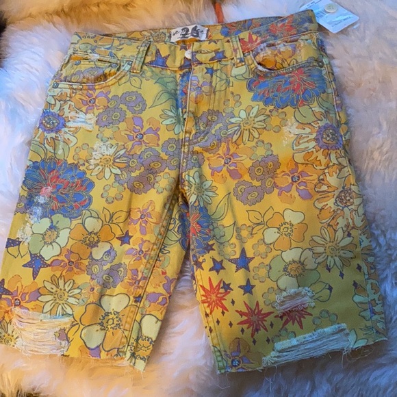 Free People 🖤 Shorts - Picture 6 of 6